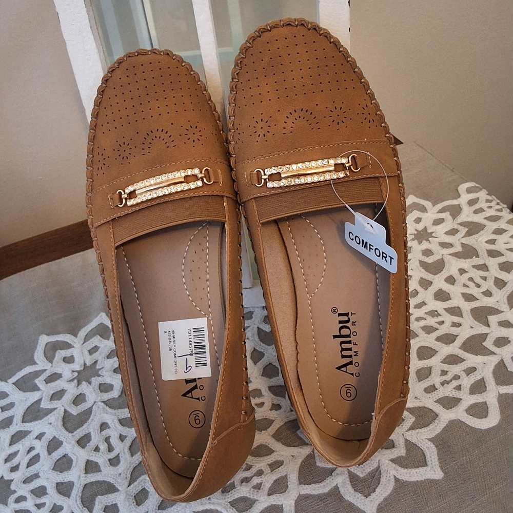 AMBU, NWT, Size 9 Woman's Embellished Shoes